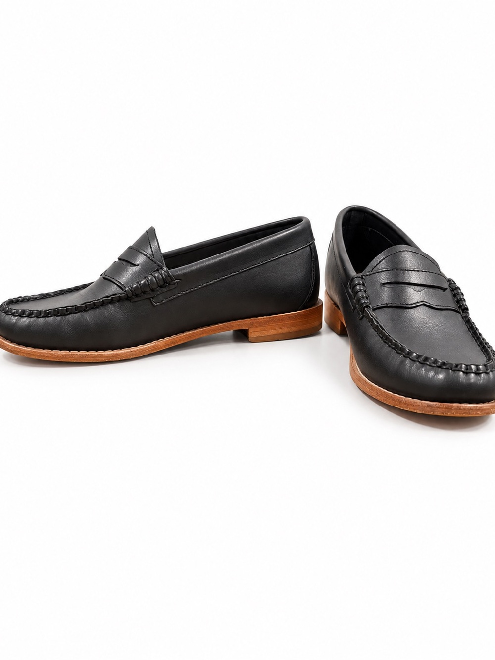 G.H. Bass Whitney Weejuns Women’s Black Leather Penny Loafers 5.5
